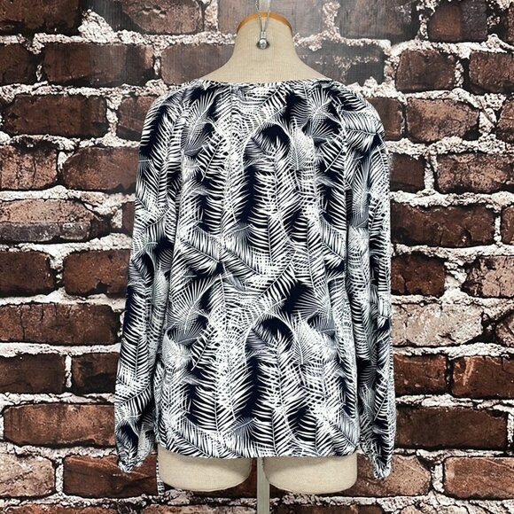 Carve Designs Blouse Long Sleeve Floral Blue White Size Small S - Picture 7 of 16